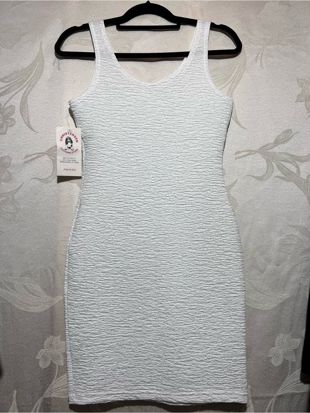 NEW MOINE USA Classic Scoop Neck White Label Tank Dress